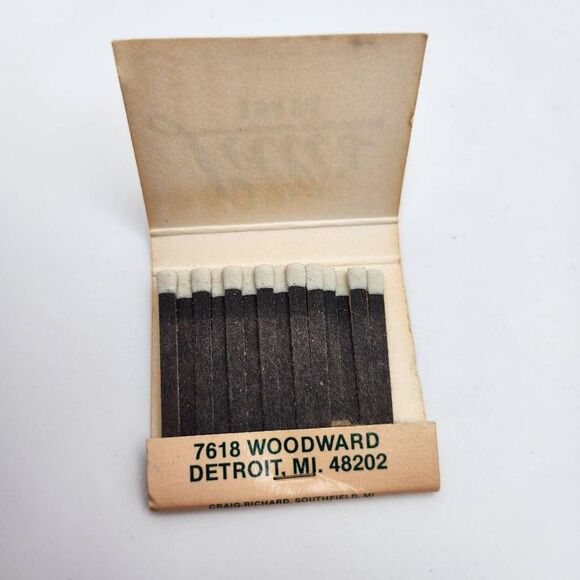 Lelli's Inn Detroit Michigan 2 Vintage Matchbooks 7618 Woodward Detroit Michigan - Picture 6 of 6